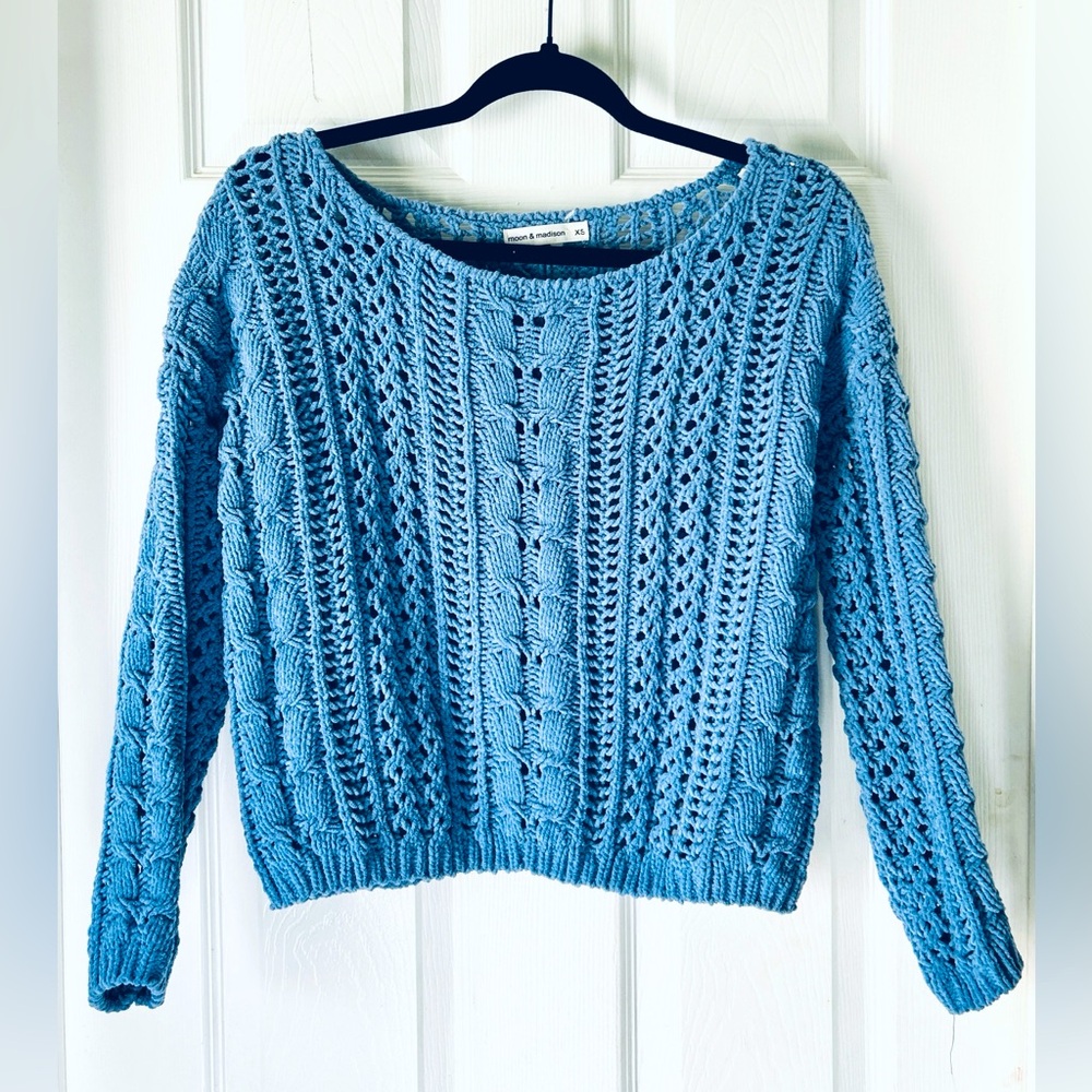 NWOT Moon & Madison Baby Blue Crochet Knit Sweater